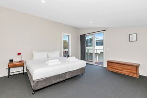 3 bedrooms, bed sheets - Solitude| Crackenback | 3BR (Crackenback)