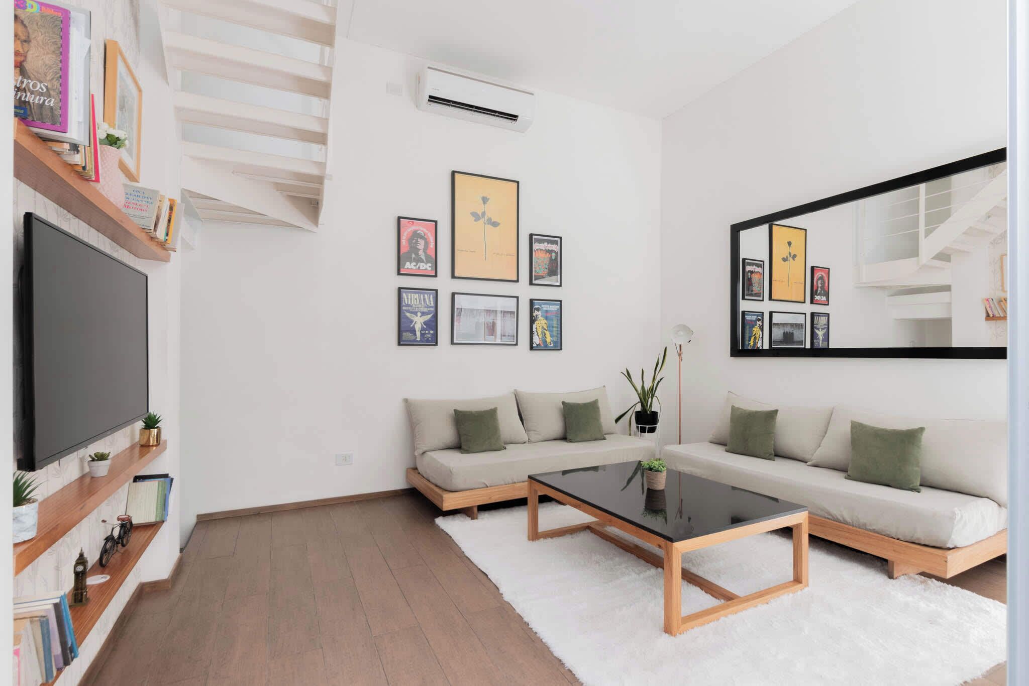 Televisión, oficina