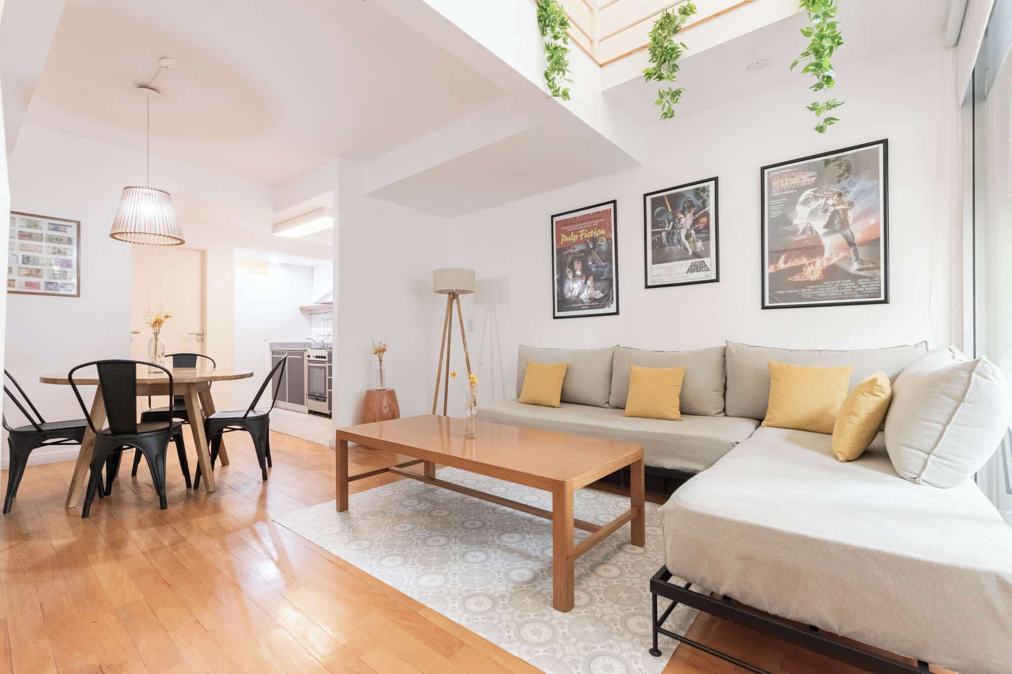 Televisión, oficina