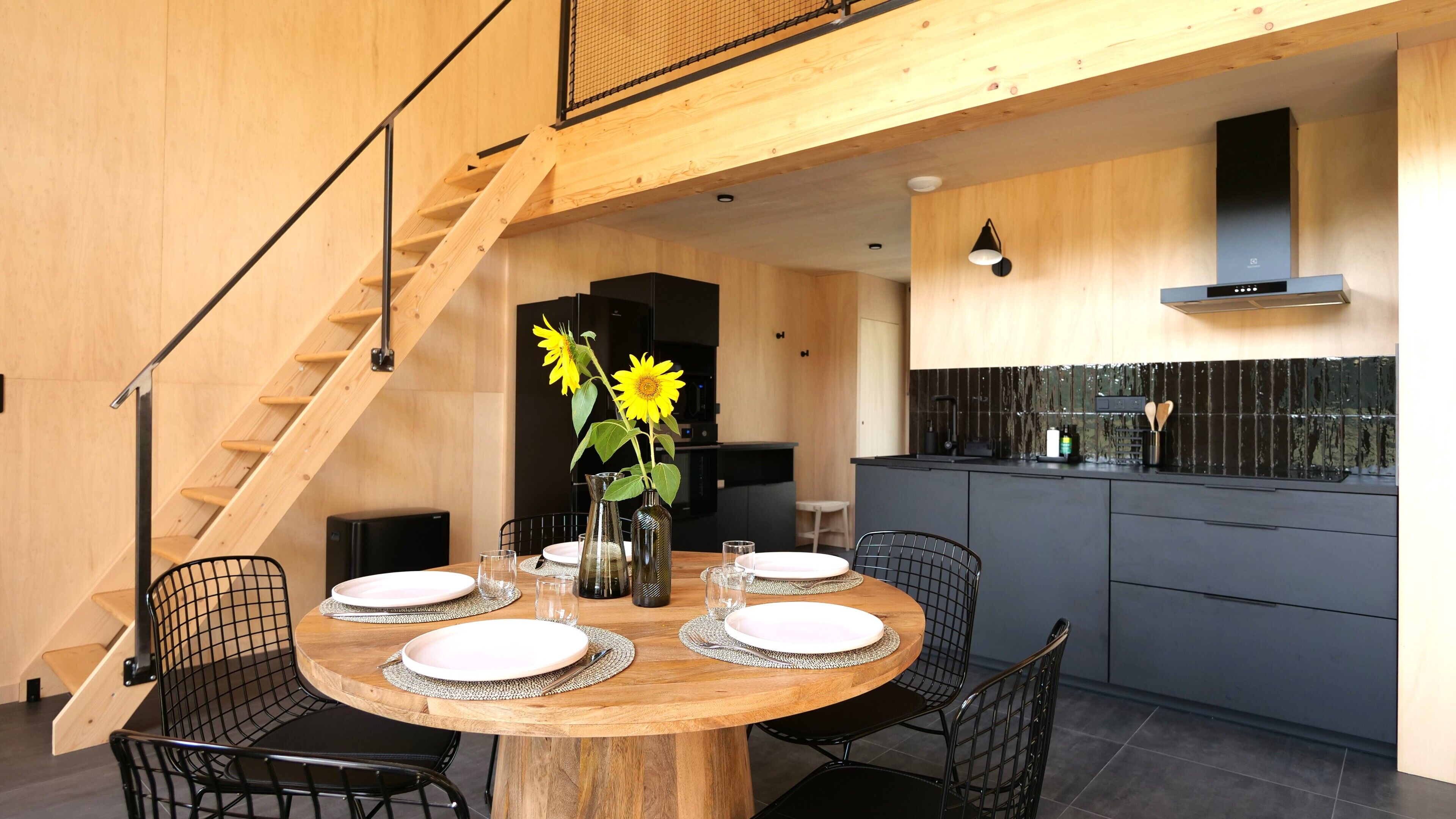 Loft, 2 Bedrooms, Valley View | Private kitchen | Coffee/tea maker, electric kettle, highchair