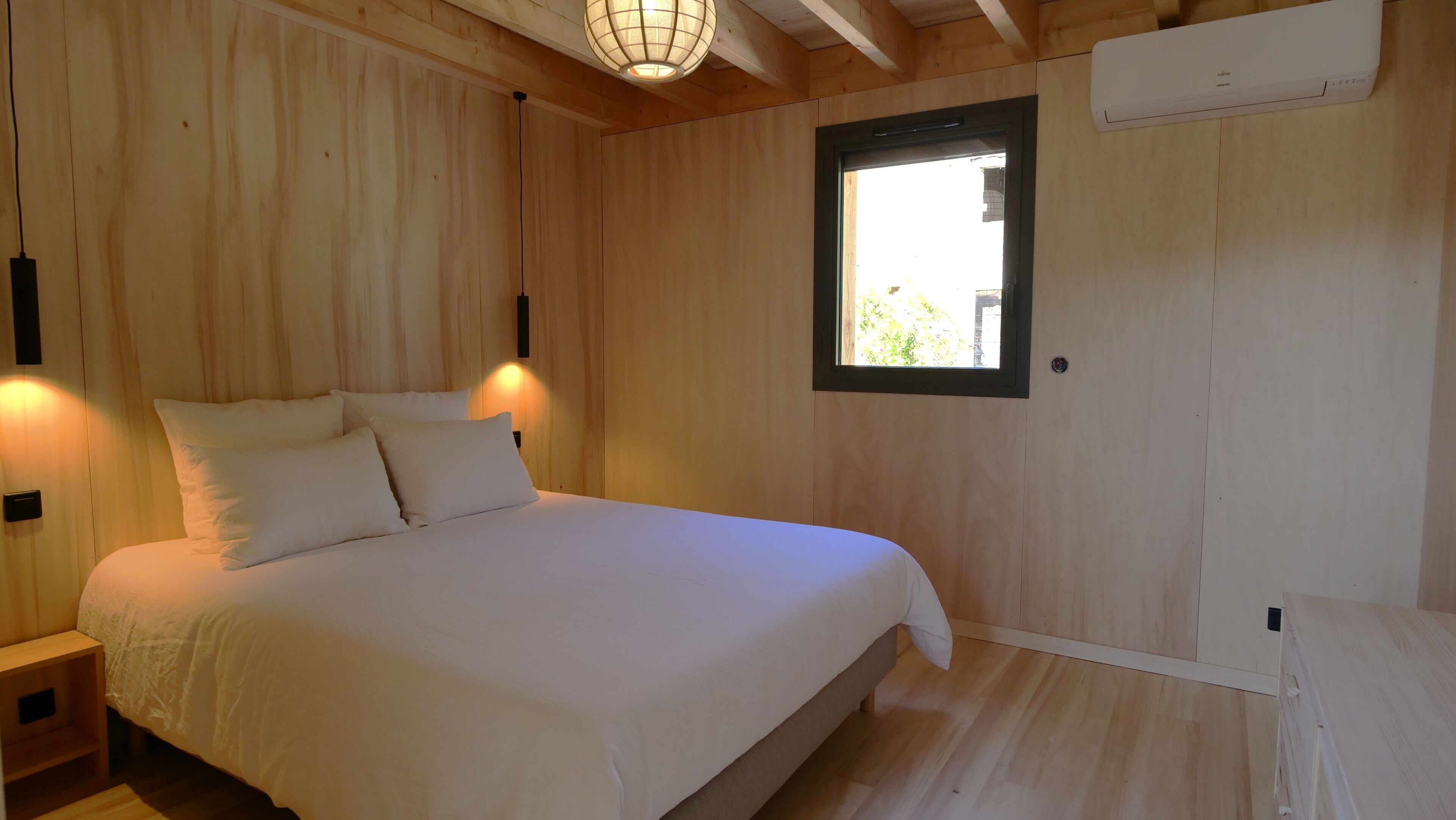 Loft, 2 quartos, vista para o vale | Cortinas blackout, ferros/tábuas de passar roupa, berços grátis