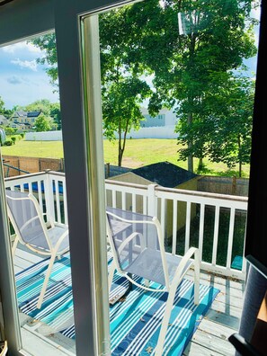 Interior - Sweet-3BR, Walk to BEACH, Fenced Yard, Great for Families and Travel Nurses (Warwick)
