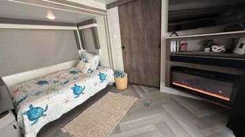 3 chambres, fer et planche à repasser, Wi-Fi gratuit, draps fournis