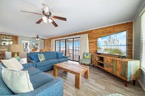 TV - The Flip Side | Private Dock w/ Tie Up | Little Lagoon | My Beach Getaways (Gulf Shores)