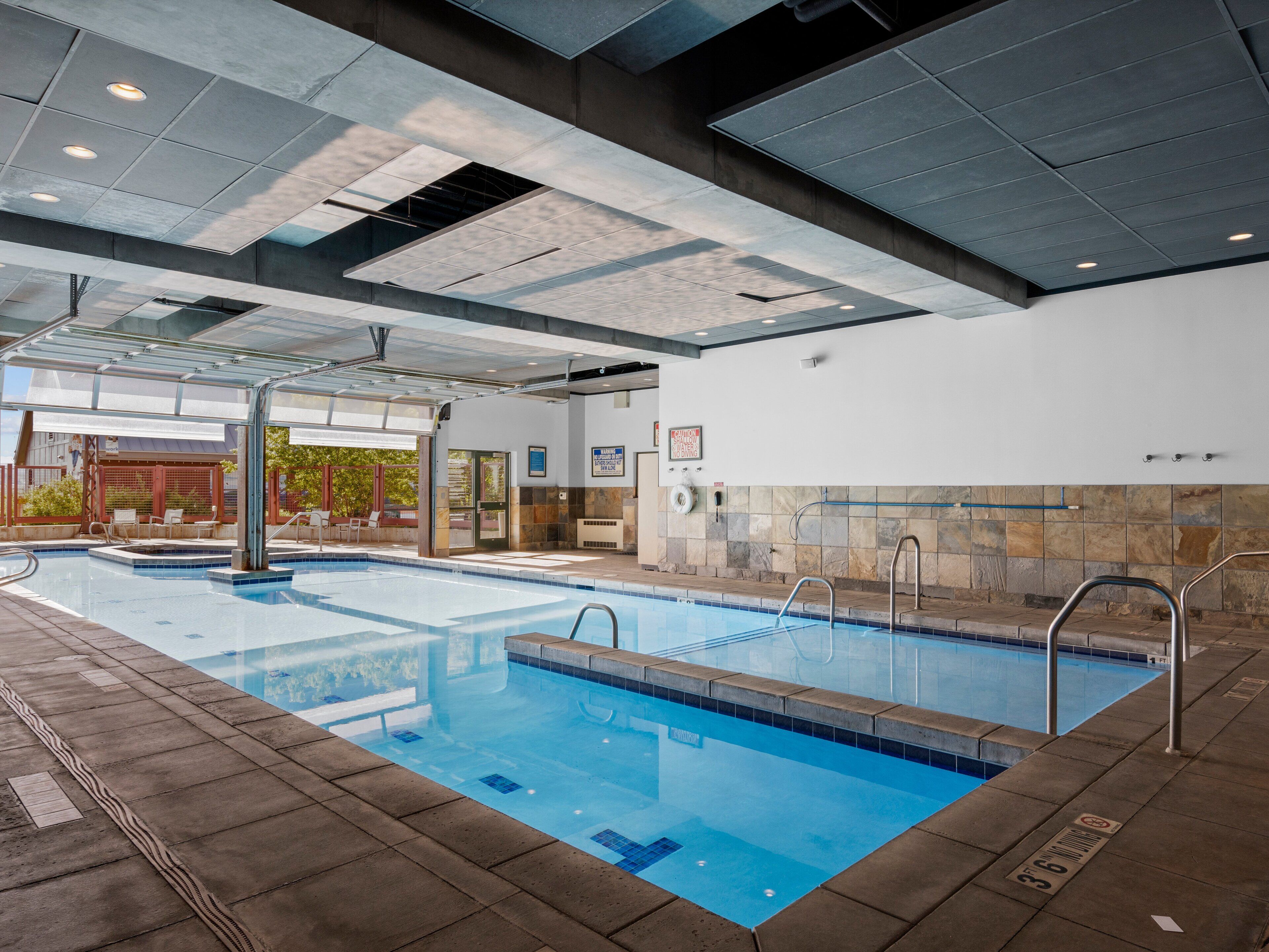 Piscina coberta i piscina climatitzada 