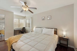 Comfort vierpersoonskamer | Een strijkplank/strijkijzer, gratis wifi