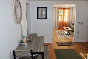 Dining - Cardinal Nest/Near BSU (Muncie)