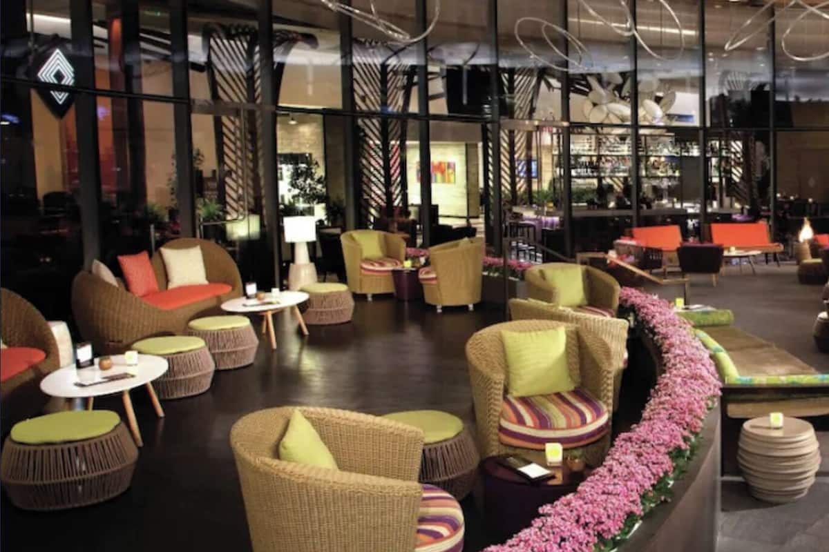 Deluxe Studio, City View | Terrace/patio