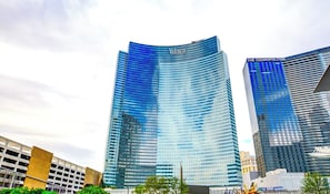 Exterior - Vdara Hotel & Spa (Las Vegas)