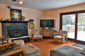 Smart TV, chimenea