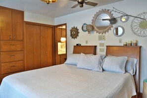 Iron/ironing board, travel crib, free WiFi