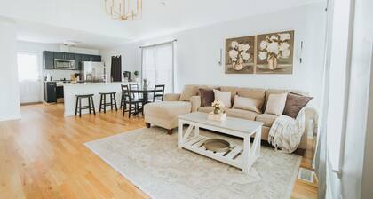 2 Min Ride to Downtown, Stylish Spacious 3 BR Home