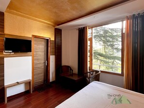Superior Double or Twin Room, Mountain View | In-room safe, free WiFi - The Croft Bnb (Shimla)