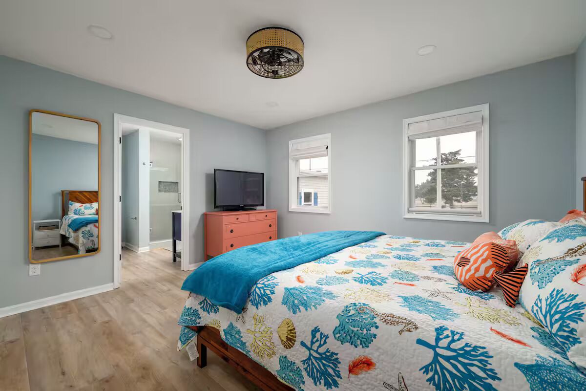 3 bedrooms, iron/ironing board, free WiFi, bed sheets