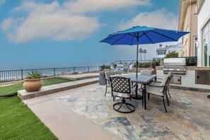 Outdoor dining - Ocean View 4 Bedroom Home (Carlsbad)