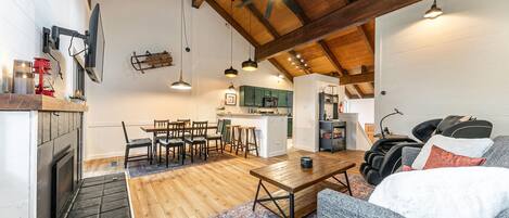 Smart-TV, peis, videospill og fotballspill