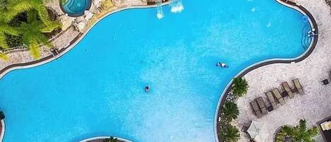 Piscine extérieure, piscine chauffée