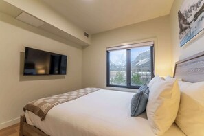 Strykejern/-brett, wi-fi og sengetøy