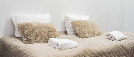 アイロン / アイロン台、WiFi、ベッドシーツ