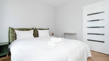 Strykjärn/strykbräda, wi-fi och sängkläder