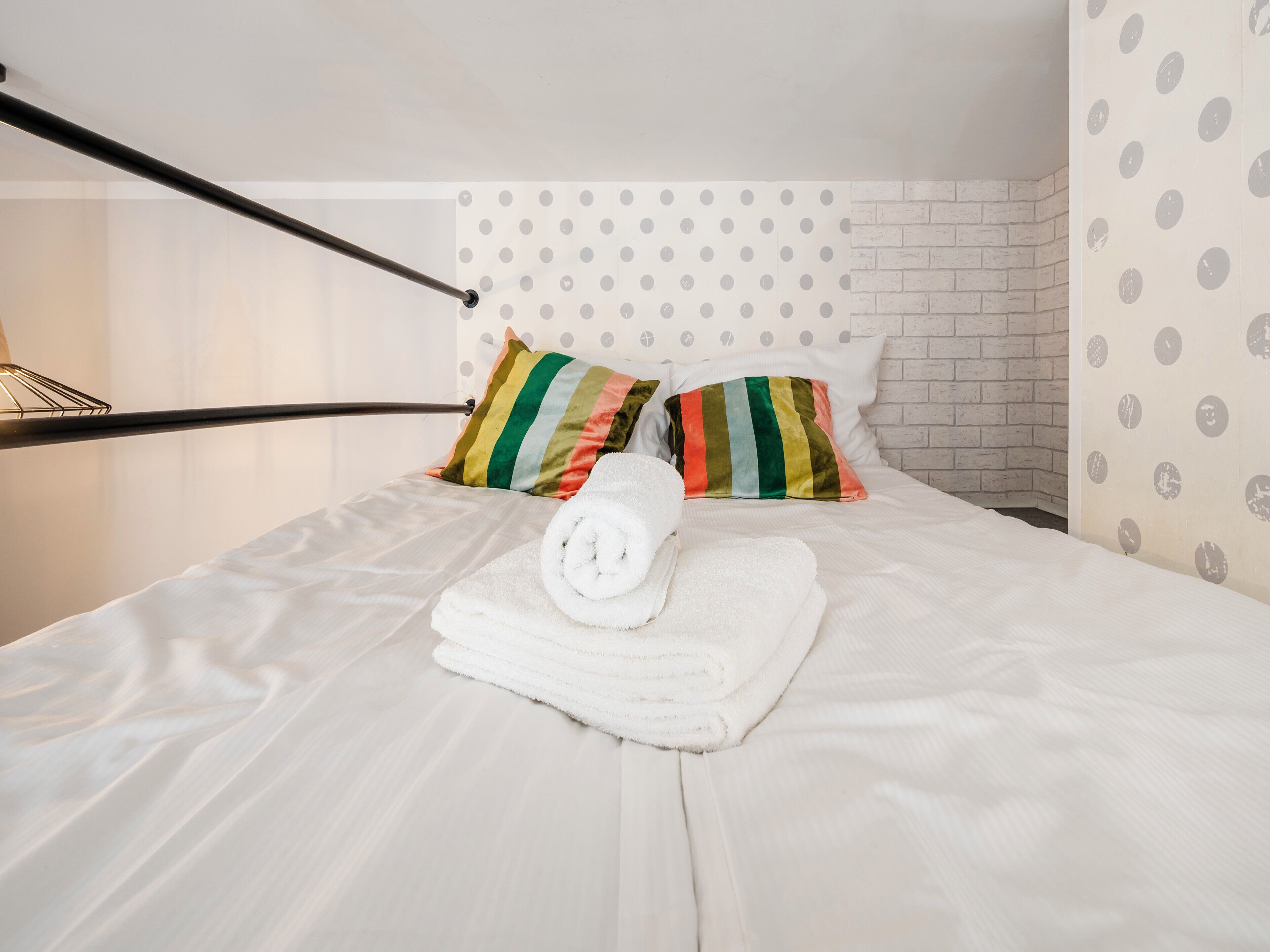 Strykjärn/strykbräda, wi-fi och sängkläder