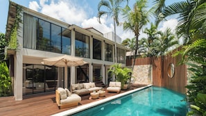 Exterior - Villa Dreamora by Villa Finder (Seminyak)