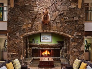 Interior - Franz Klammer Lodge, Telluride Co. (Telluride)