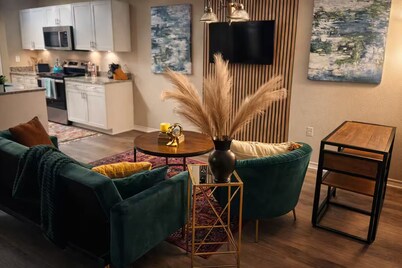 Modern Condo Prime Area | Beale St + Gated Parking