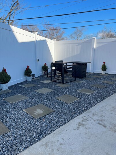 Brand-New 1-Bedroom Modern and Luxurious Retreat