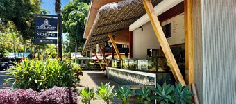 New studio in awesome Dominical walk to the beach in center of town, security AC