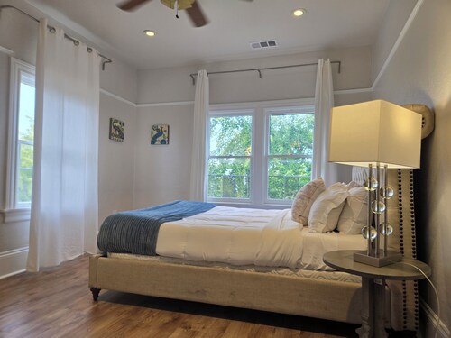 Peaceful 2 Bedroom Flat w/ Parking - Mins to San Francisco  Berkeley  & More