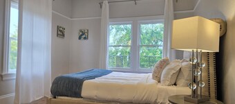 Peaceful 2 Bedroom Flat w/ Parking - Mins to San Francisco  Berkeley  & More