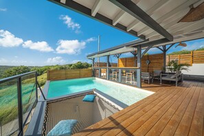Outdoor pool - Villa Mansfenil - Le Marin- Sea and forest view (Le Marin)