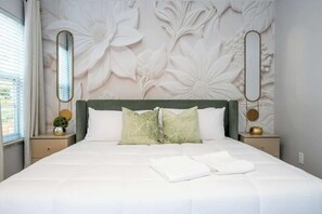 4 quartos, ferros/tábuas de passar roupa, Wi-Fi, roupa de cama