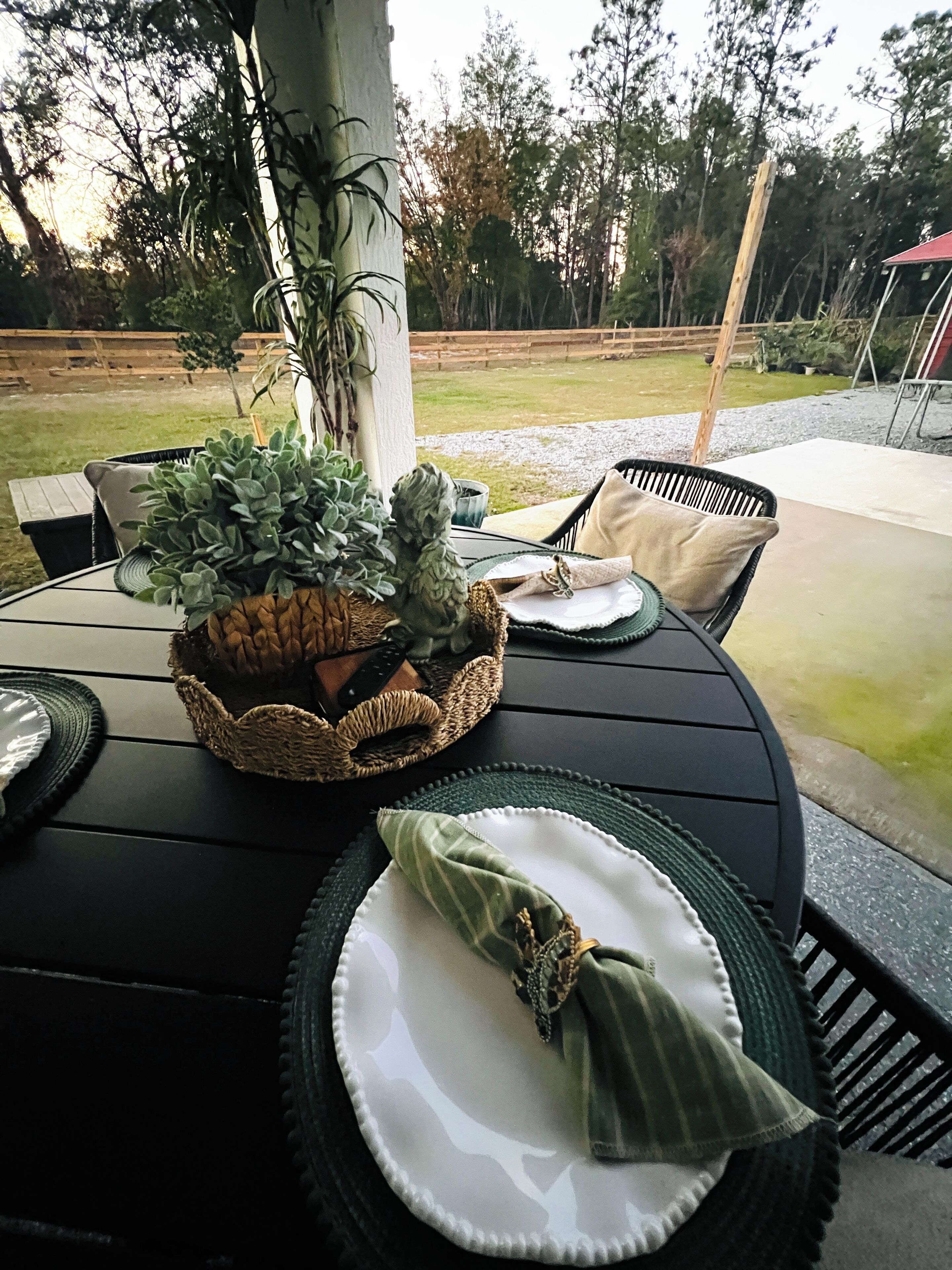 Outdoor dining