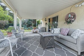 Terrace/patio - 3BR •  BBQ • MiniBar + Near Sweetwater Reservoir (Spring Valley)