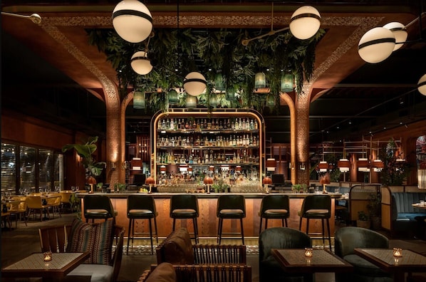 Bar (on property) - Taj Palace, Lucknow (Lucknow)