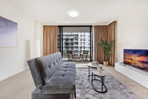 Living area - Waterfront 2B2B | Steps to the Beach, Rhodes (Rhodes)