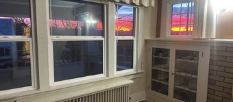 Historic  1921  2-bedroom house in beautiful North Hill