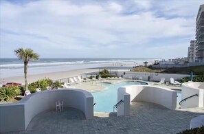 Pool - Beachfront Condo in Daytona Beach Shores (Daytona Beach)