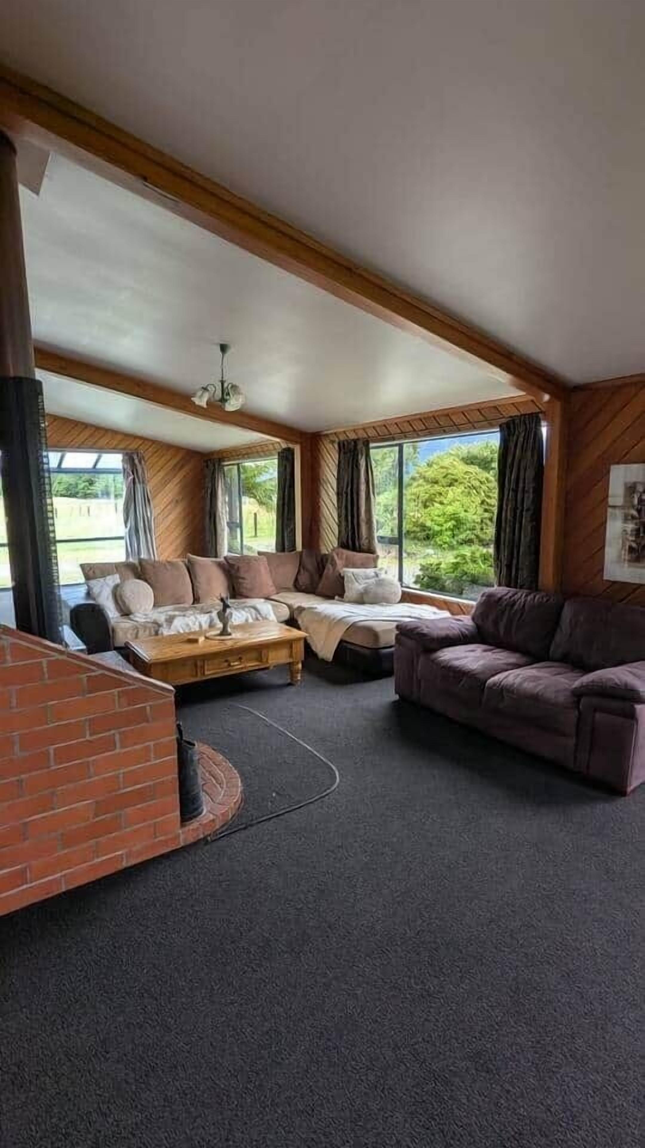 Télévision, cheminée