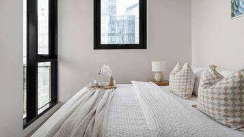 2 bedrooms, iron/ironing board, WiFi, bed sheets