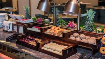 Desayuno buffet diario (CNY 78 por persona)