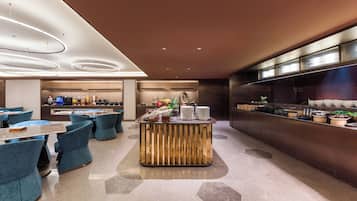 Daily buffet breakfast for a fee