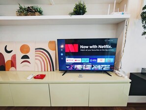 Interior - Spacious Cozy 1BR Bathtub, Heart of Thonglor, 48sqm, Infinity Pool (Krung Thep Maha Nakhon)