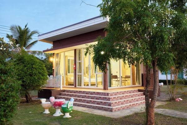 House, Patio, Garden View | Rollaway beds (surcharge), WiFi (free), individually decorated
