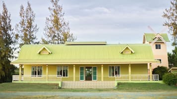 Fachada de la propiedad