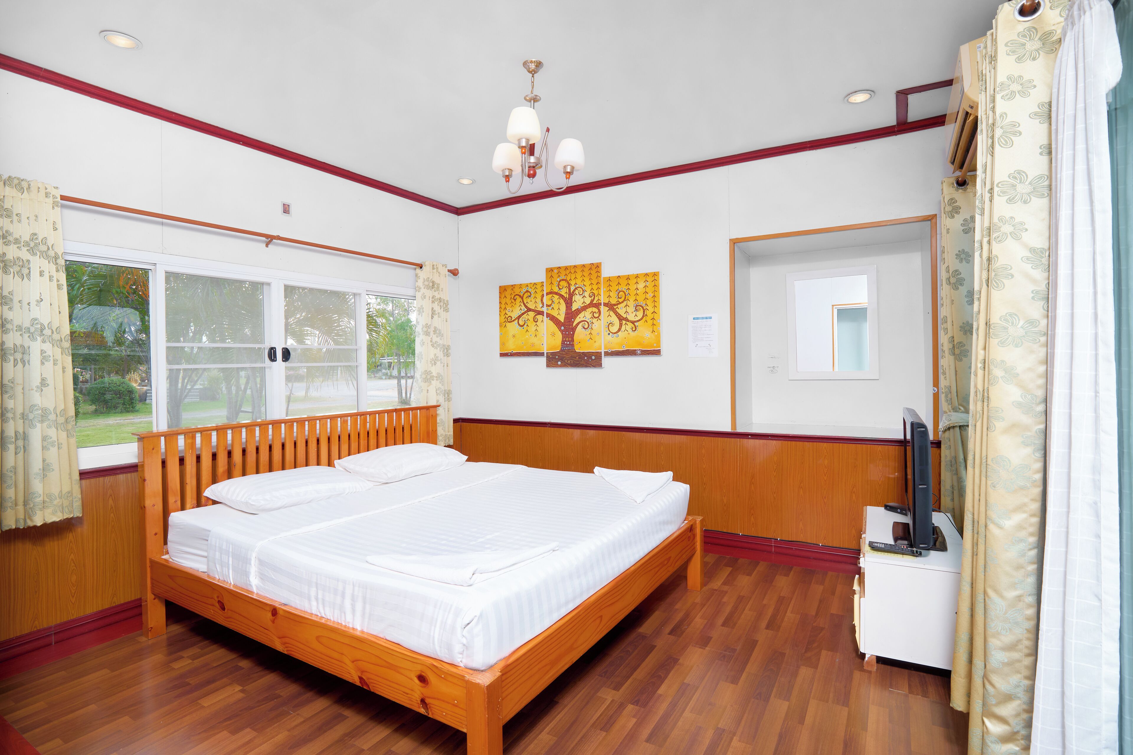 Huis, 1 queensize bed, terras | Individueel gedecoreerd, individueel gemeubileerd