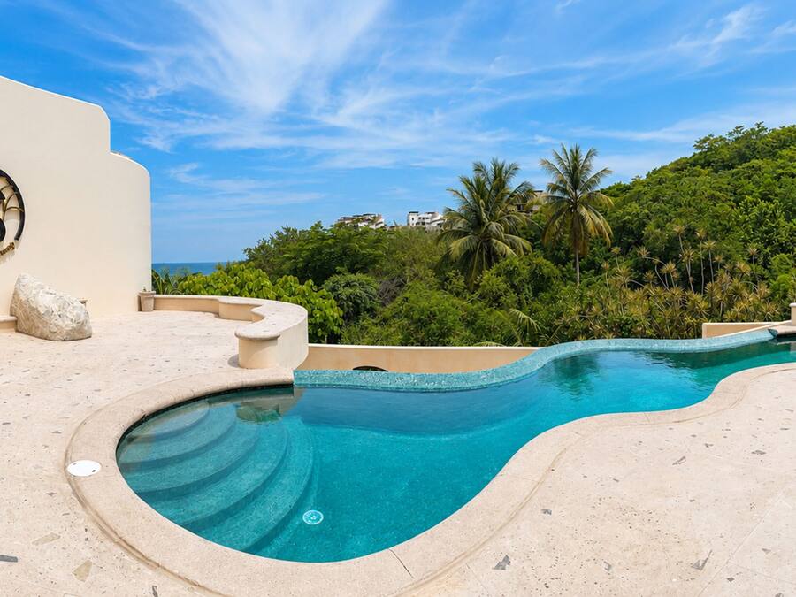 2 outdoor pools, open 8:00 AM to 8:00 PM, pool umbrellas
