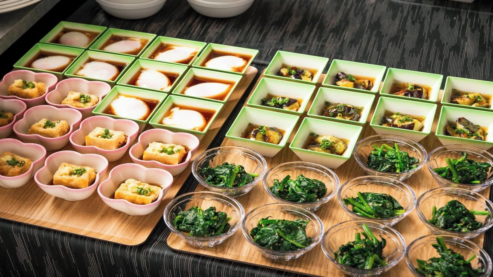 朝食ビュッフェ